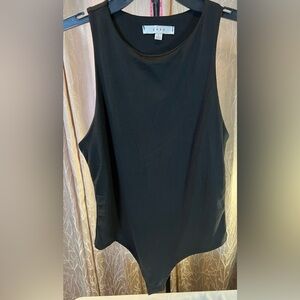 Gaze Black Sleeveless Tank Top
